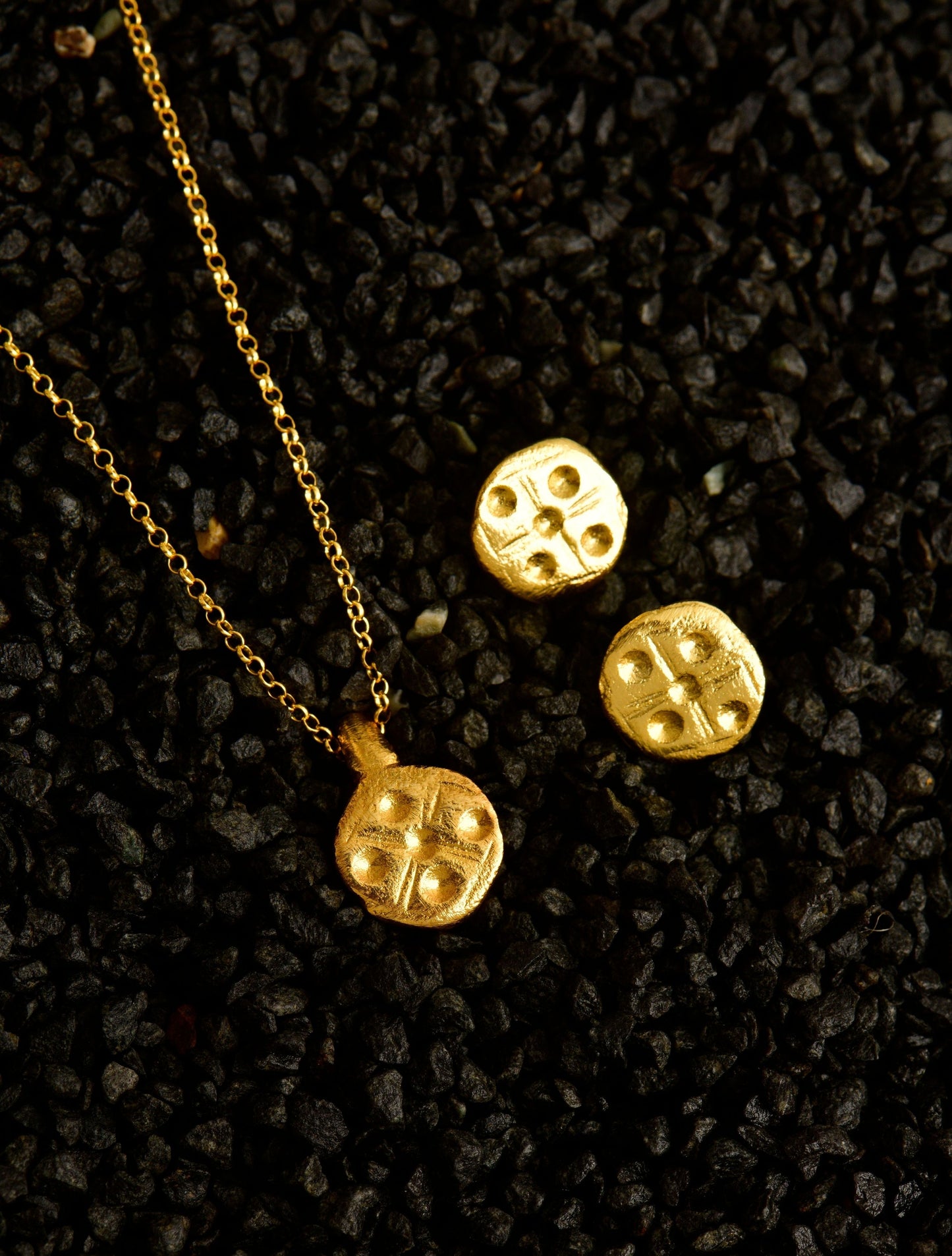 Omphalion Long Chain Necklace