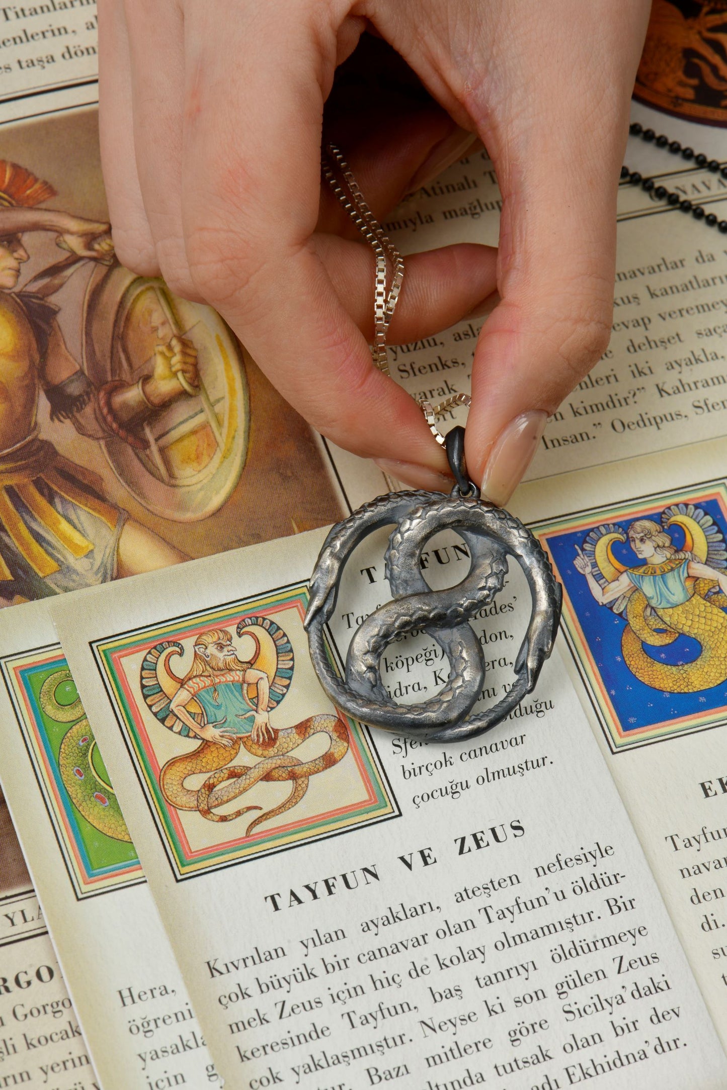 Çift Ouroboros Kolye