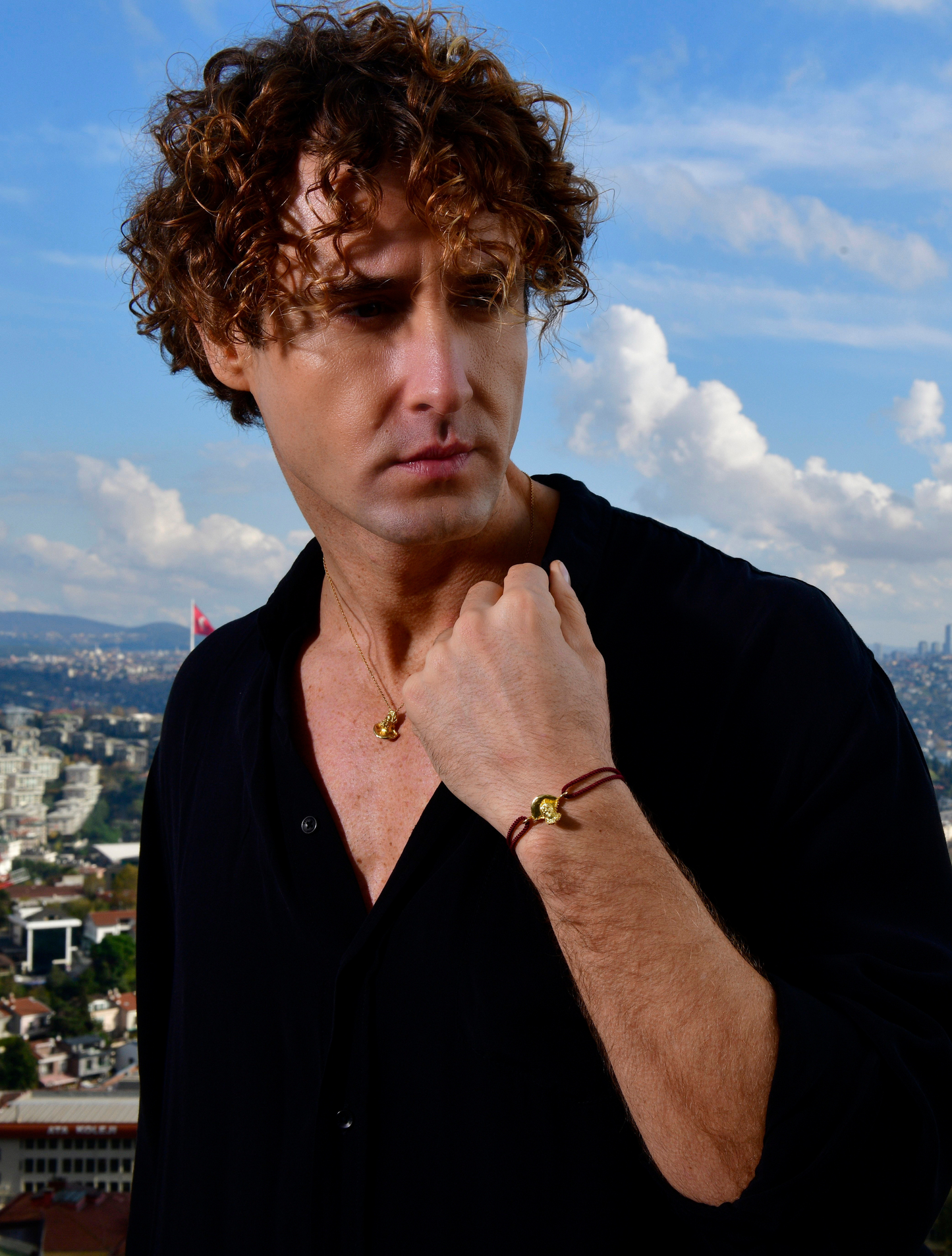 Zeus Kolye