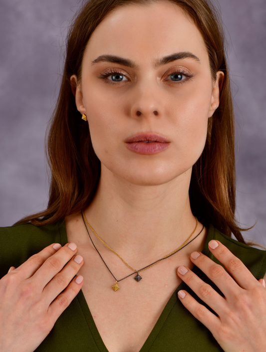 Staphylus Necklace